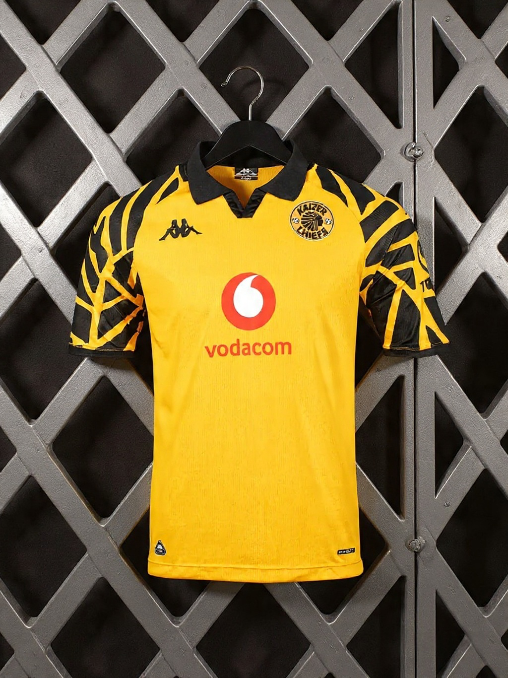 Kaizer Chiefs Jerseys 25-26